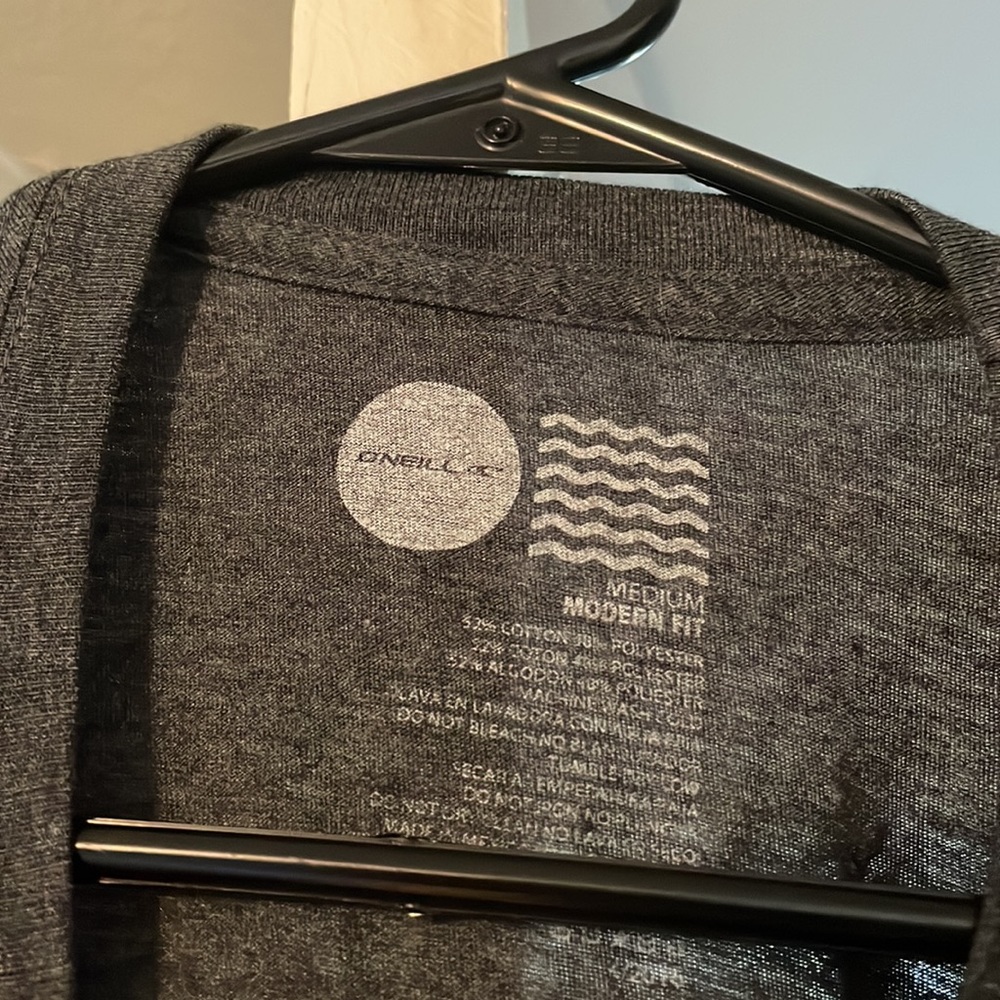 O’Neill tee - Picture 2 of 2